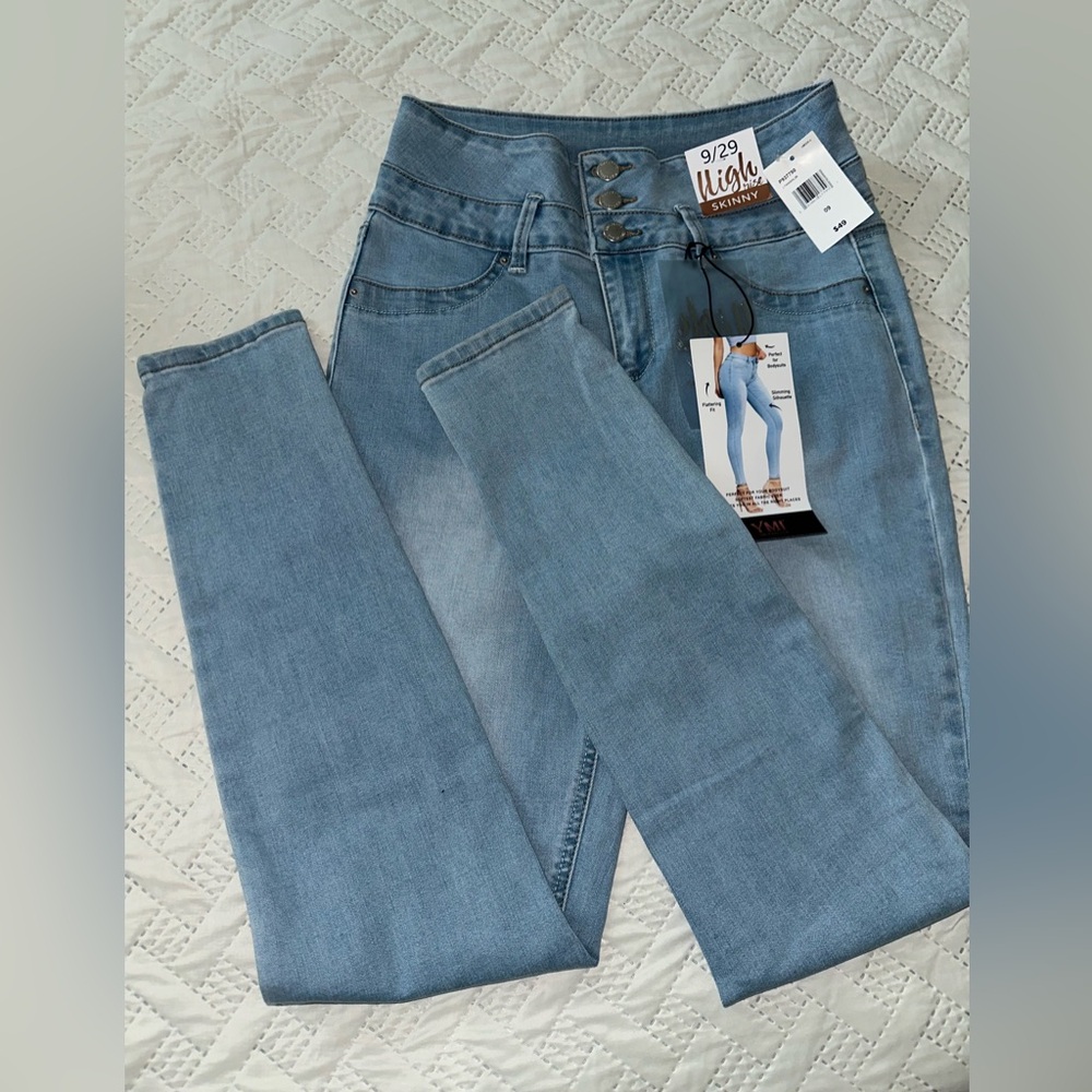 Light Blue High-Waisted Women's Skinny Jeans Size 9